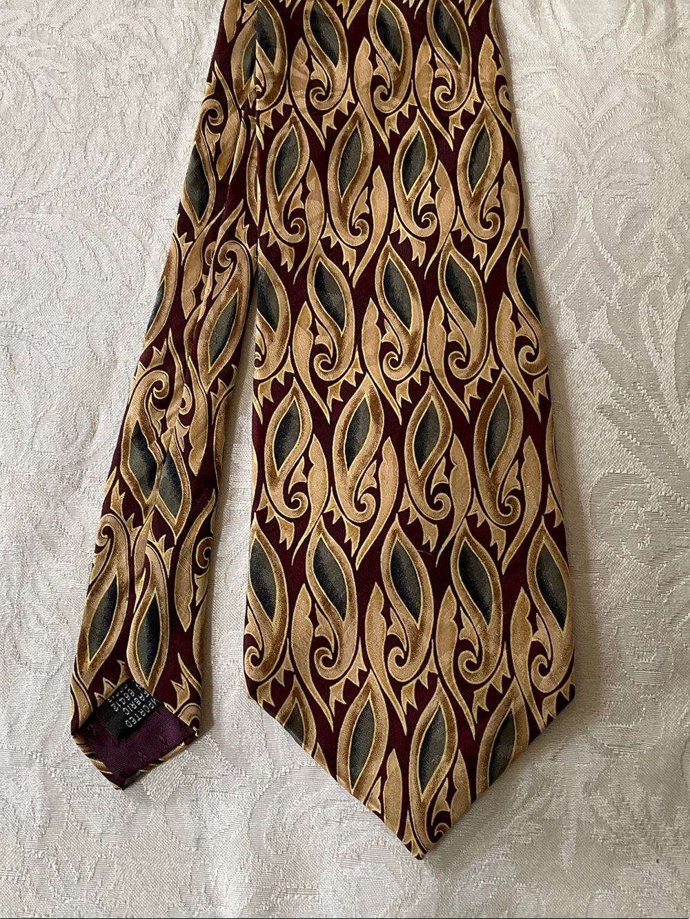 Men's Burgundy Tie with Gold Leaf Pattern
